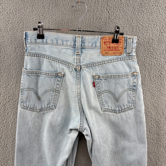 Levi’s 550 Relaxed Fit Light Wash Vintage Jeans W29 L30 - Picture 11 of 15